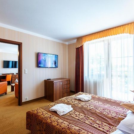 Dworek Morski Spa & Wellness Мельно Экстерьер фото