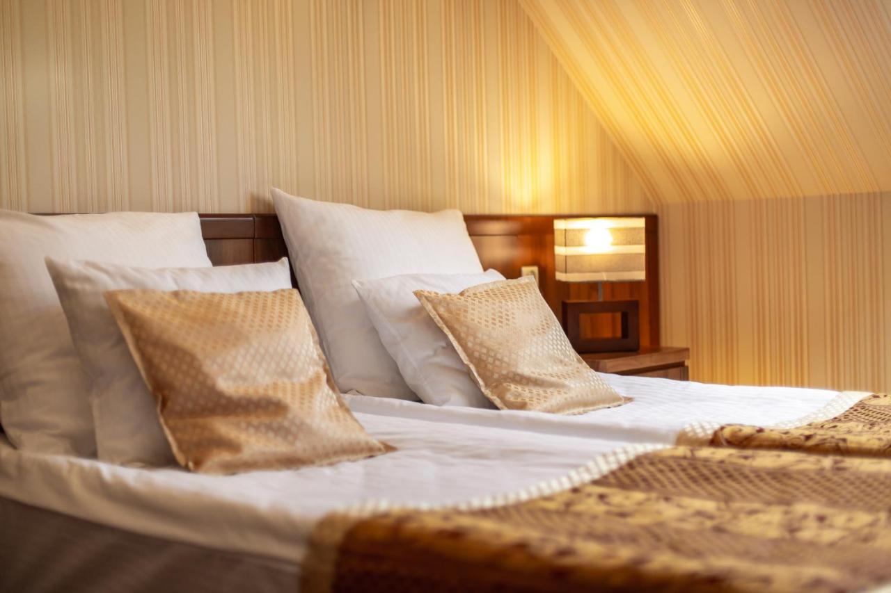 Dworek Morski Spa & Wellness Мельно Экстерьер фото